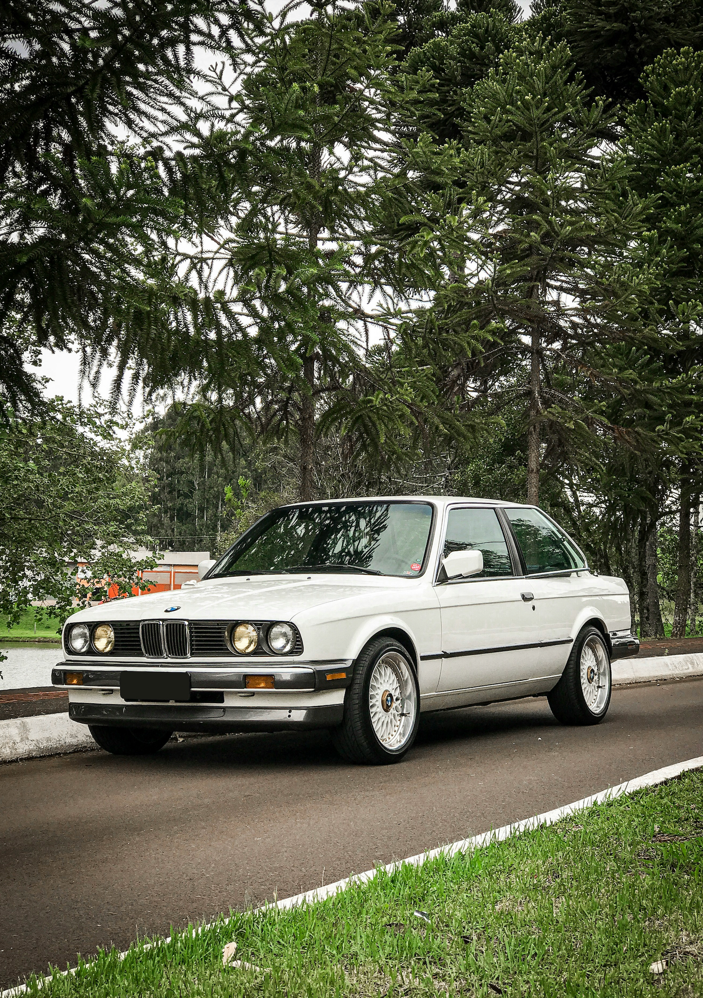 BMW E30