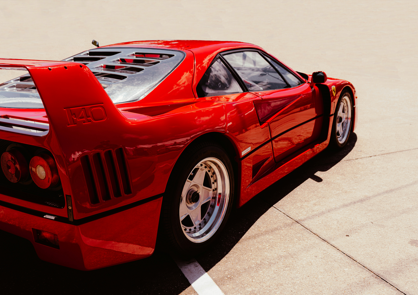 FERRARI F40